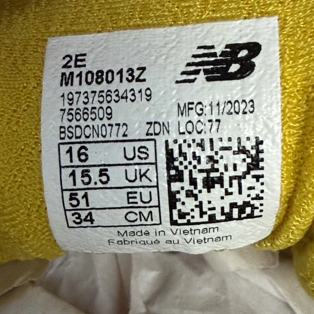 New Balance Fresh Foam X 1080v13 Mens 16 2E Wide Yellow Running Shoes M108013Z